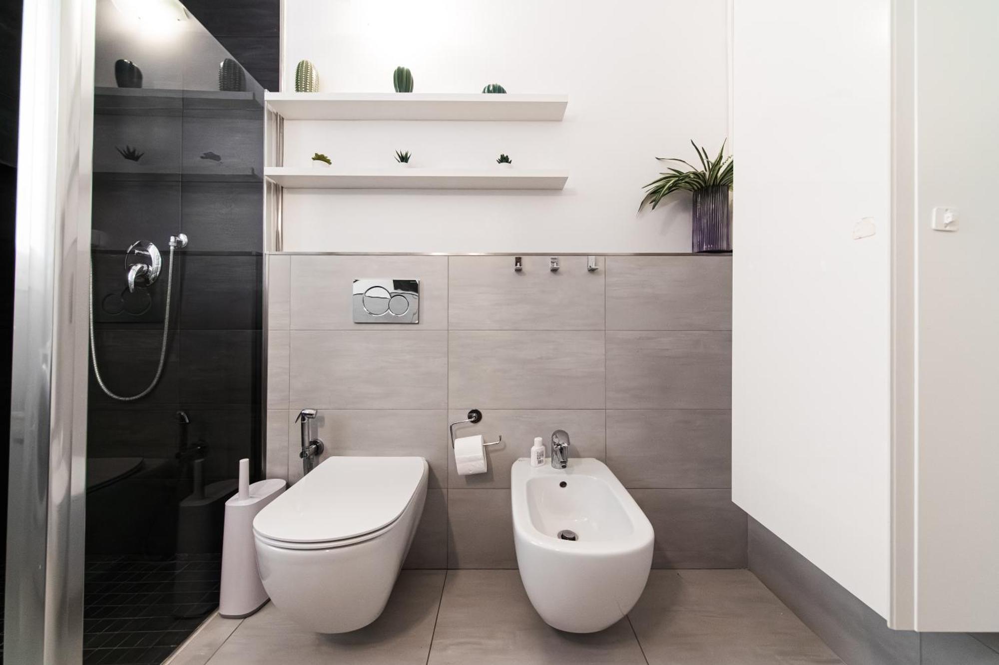 Nettuno Apartment - Private Garden In Bologna Center Екстер'єр фото