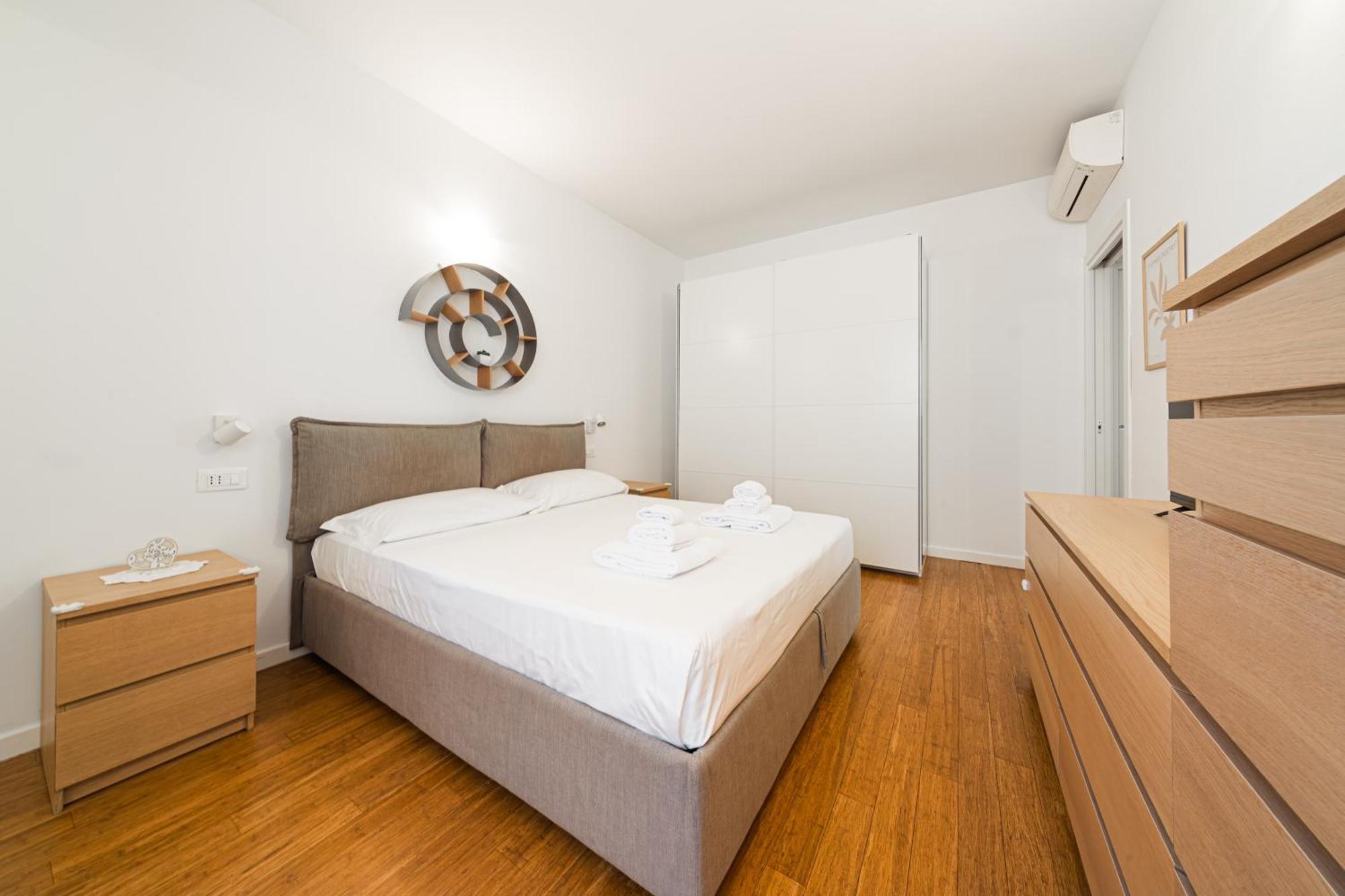 Nettuno Apartment - Private Garden In Bologna Center Екстер'єр фото