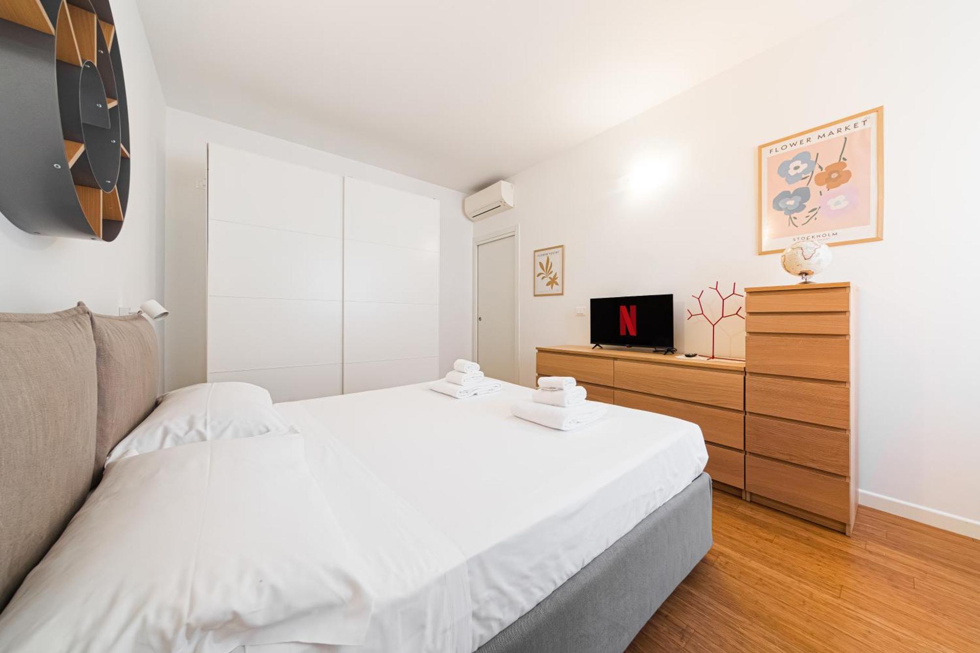 Nettuno Apartment - Private Garden In Bologna Center Екстер'єр фото