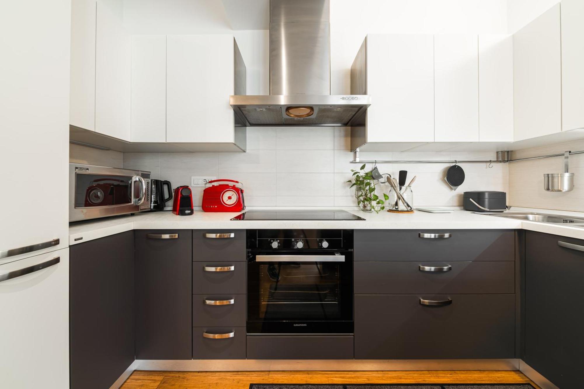 Nettuno Apartment - Private Garden In Bologna Center Екстер'єр фото